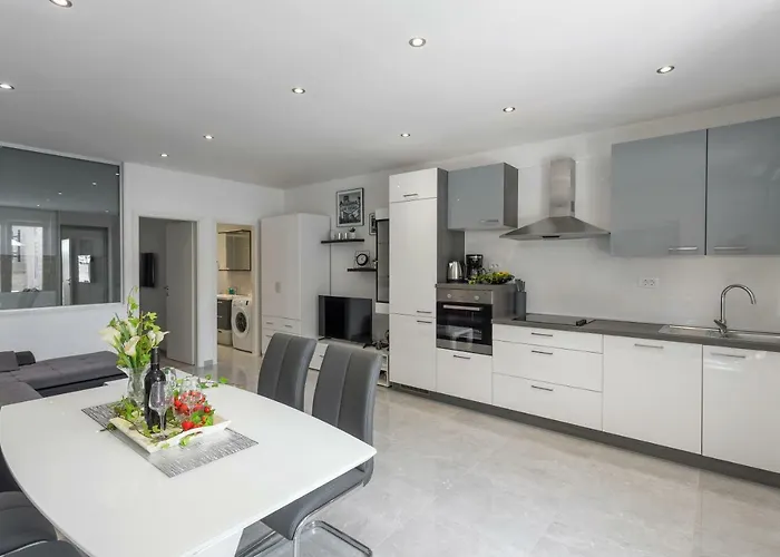 Apartments Amore Апартаменты Сплит